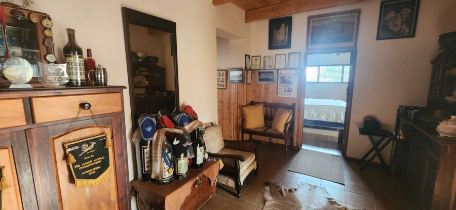 8 Bedroom Property for Sale in Geelhoutboom Western Cape